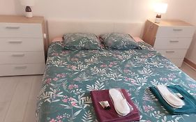**** Mer Sea 1 A 8 Personnes 80M2 A 120M De La Mer ****